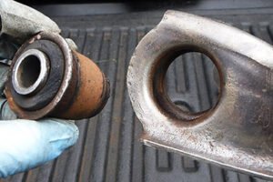 Front Lower Suspension Arm Bush: The Ultimate Identification & Repair