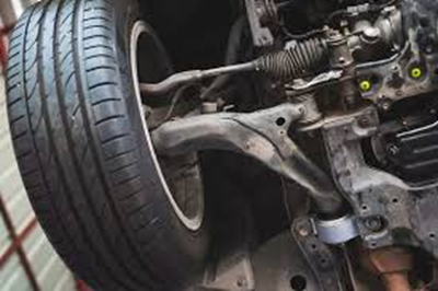 How Does a Bad Control Arm Cause Vibration