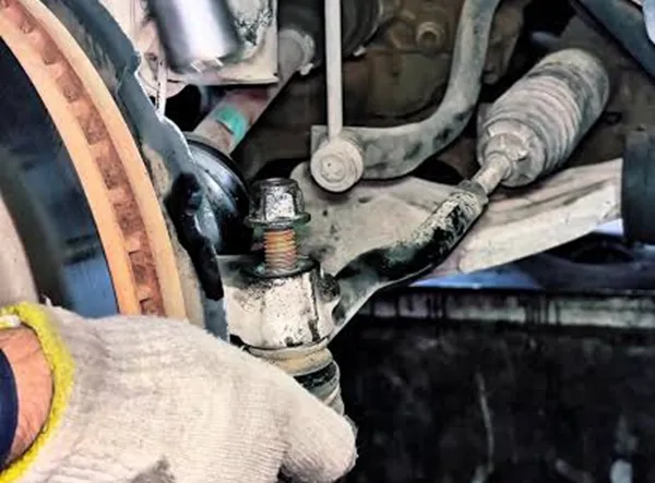 Replaceable rack end threaded into steering rack replaceable rack end threaded into steering rack inner rod