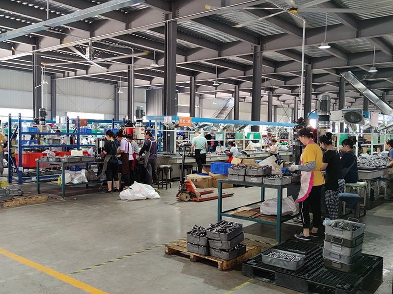 Smooth rod turning process for tie rod end