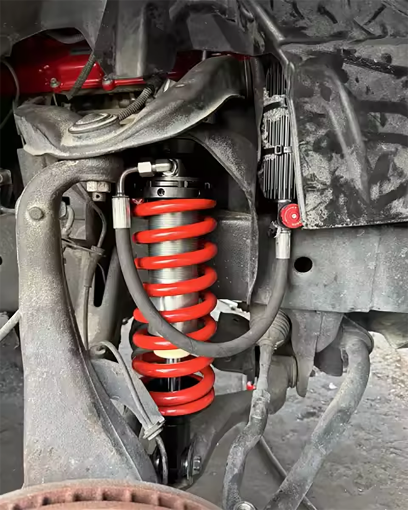 Nissan Pathfinder fitted with GDST off-road shock absorbers